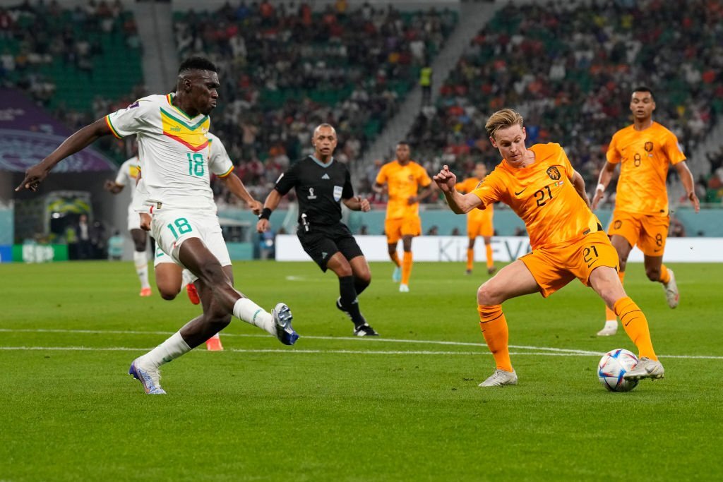 Frenkie De Jong gánh còng lưng tuyến giữa ĐT Hà Lan 7 Frenkie De Jong gánh còng lưng tuyến giữa ĐT Hà Lan 7